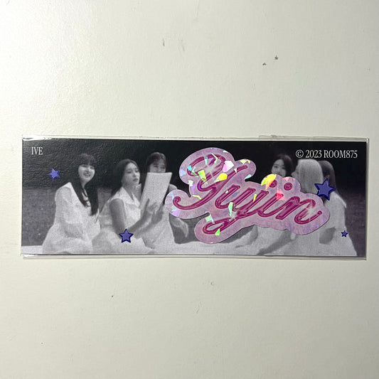 room 875 yujin (ive) hologram sticker